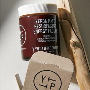 Youth To The People - Yerba Mate Resurfacing Energy Facial (Sephora)